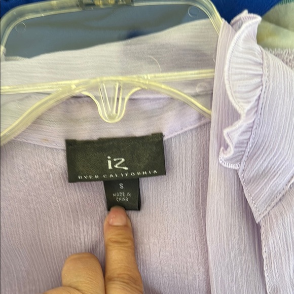 Lavender Ruffled Women's Top - Picture 4 of 5